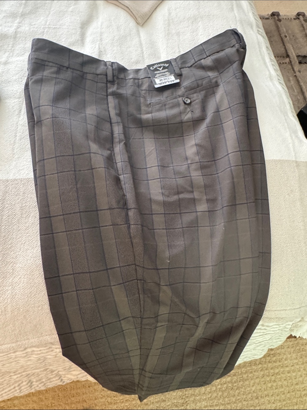 Callaway Men’s Dark Gray Windowpane Dress Pants
